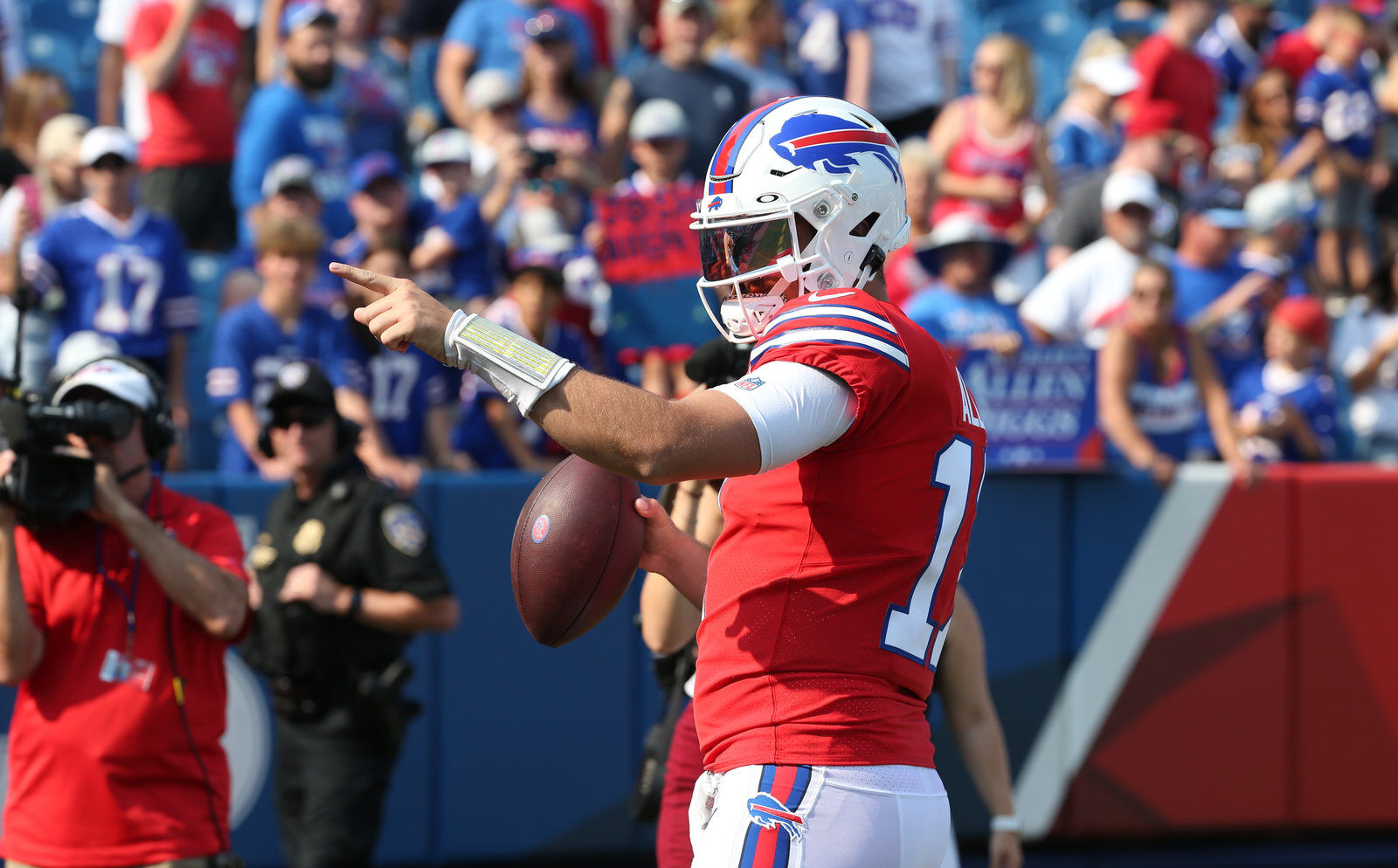 1019072894 McCoy Sports Buffalo Bills training camp
